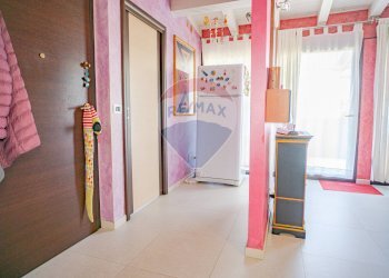 Hall / corridoio - Quadrilocale via Vincenzo Zaccà
 
31, Catania - foto 8