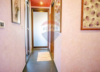 Hall / corridoio - Quadrilocale via Vincenzo Zaccà
 
31, Catania - foto 15