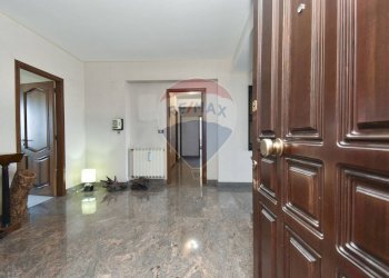 Stanza vuota - Appartamento Via Umberto
 
229, Fiumefreddo di Sicilia - foto 2