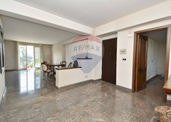 Soggiorno - Appartamento Via Umberto
 
229, Fiumefreddo di Sicilia - foto 4