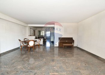 Sala da pranzo - Appartamento Via Umberto
 
229, Fiumefreddo di Sicilia - foto 8