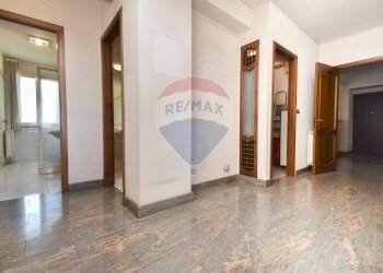 Hall / corridoio - Appartamento Via Umberto
 
229, Fiumefreddo di Sicilia - foto 18