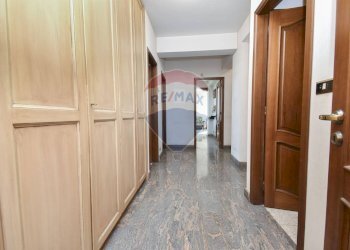 Hall / corridoio - Appartamento Via Umberto
 
229, Fiumefreddo di Sicilia - foto 19