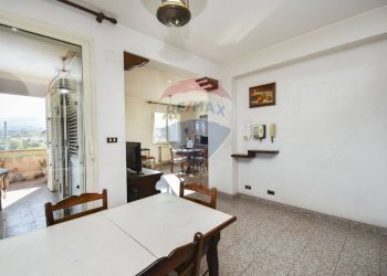 Sala da pranzo - Appartamento Via Umberto
 
229, Fiumefreddo di Sicilia - foto 26