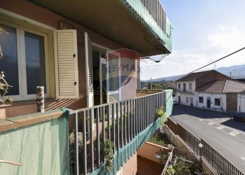 Balcone - Appartamento Via Umberto
 
229, Fiumefreddo di Sicilia - foto 35