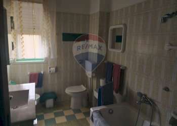 Bagno - Appartamento Via Sardegna
 
4, Caltagirone - foto 21