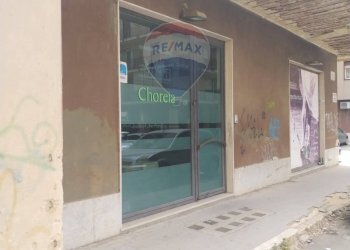 Foto 3 - Locale Commerciale Via Sardegna
 
22, Caltagirone - foto 2