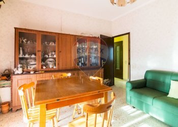 Sala da pranzo - Appartamento Via Acquedotto Greco
 
137, Catania - foto 22