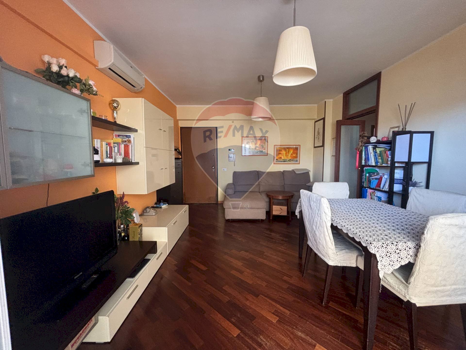 Sala da pranzo - Three-room apartment VIA SAVIO
 
38, Nettuno - photo 1