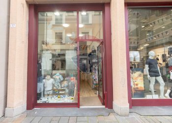 Edificio all\'aperto - Locale Commerciale Corso del Popolo
 
17, Seregno - foto 3