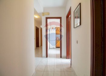 Hall / corridoio - Appartamento Stradale San Giorgio
 
35/B, Catania - foto 19