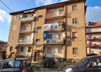 Edificio all\'aperto - Quadrilocale via Maddalena Seconda
 
18, Calascibetta - foto 2