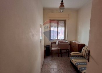 Sala da pranzo - Quadrilocale via Maddalena Seconda
 
18, Calascibetta - foto 13