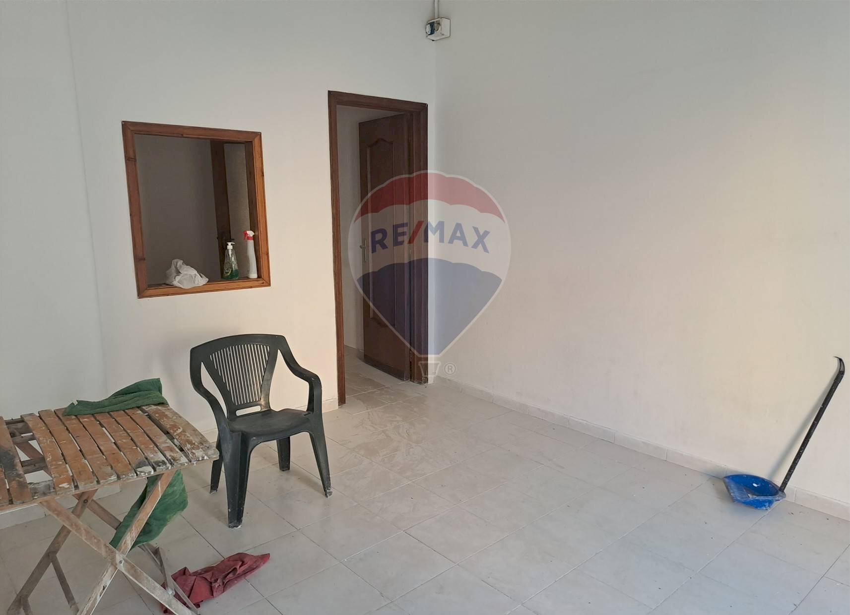 Stanza vuota - Locale Commerciale Via Wrzi'
99, Catania - foto 3