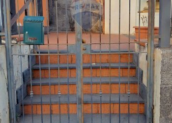 Scale - Shop Via Poggio D'aquila
 
28, Catania - photo 7