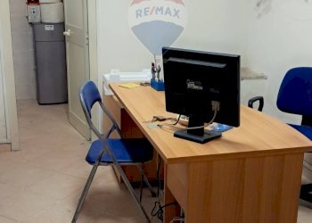 Ufficio - Shop Via Poggio D'aquila
 
28, Catania - photo 10