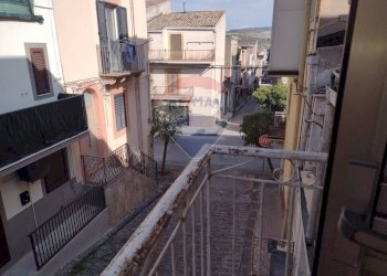 Balcone - Casa indipendente Via Biscari
 
100, Mirabella Imbaccari - foto 18