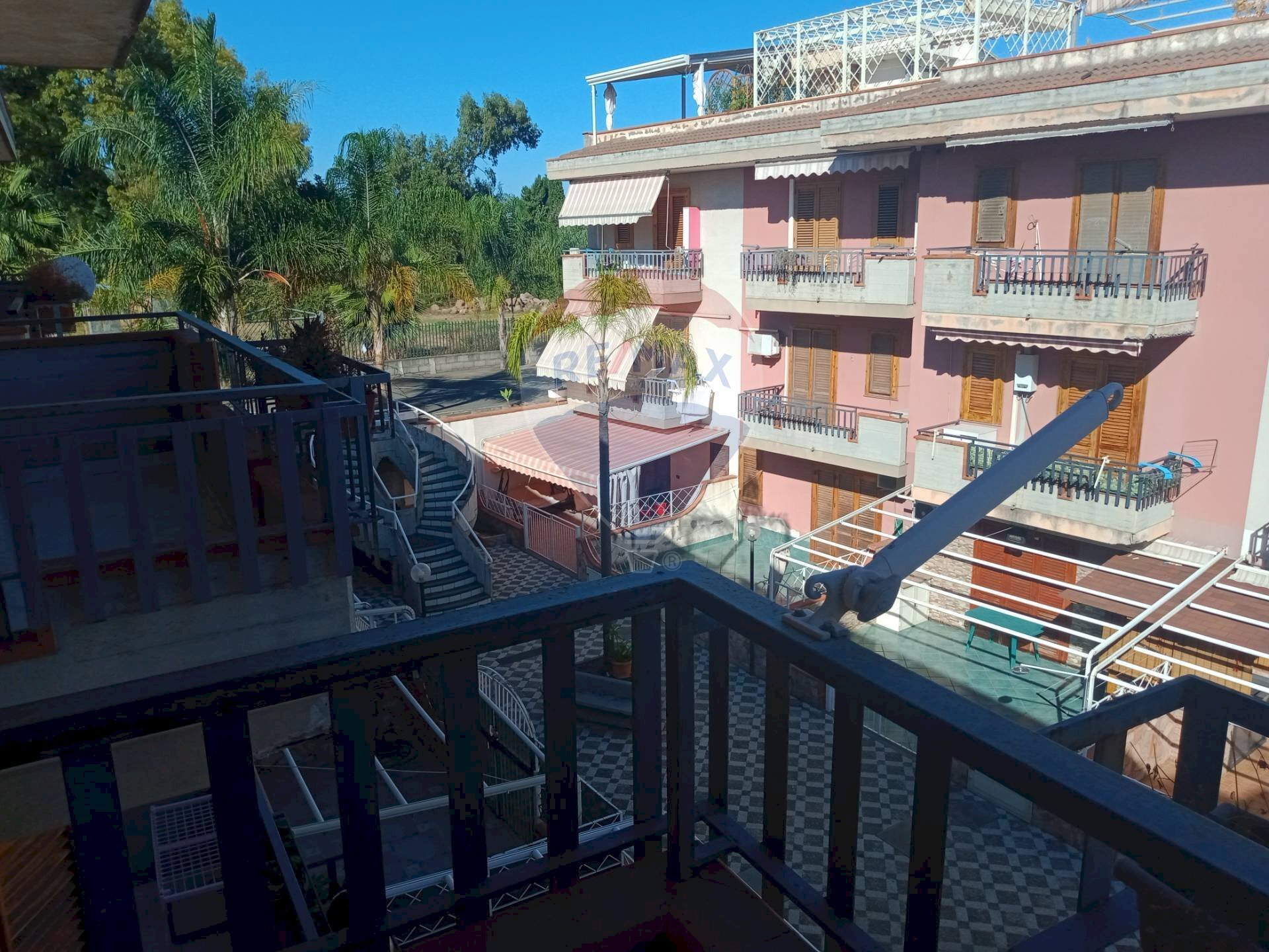 Balcone - Trilocale Via Sant' anna
 
13, Mascali - foto 3