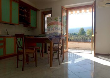 Sala da pranzo - Trilocale Via Sant' anna
 
13, Mascali - foto 64