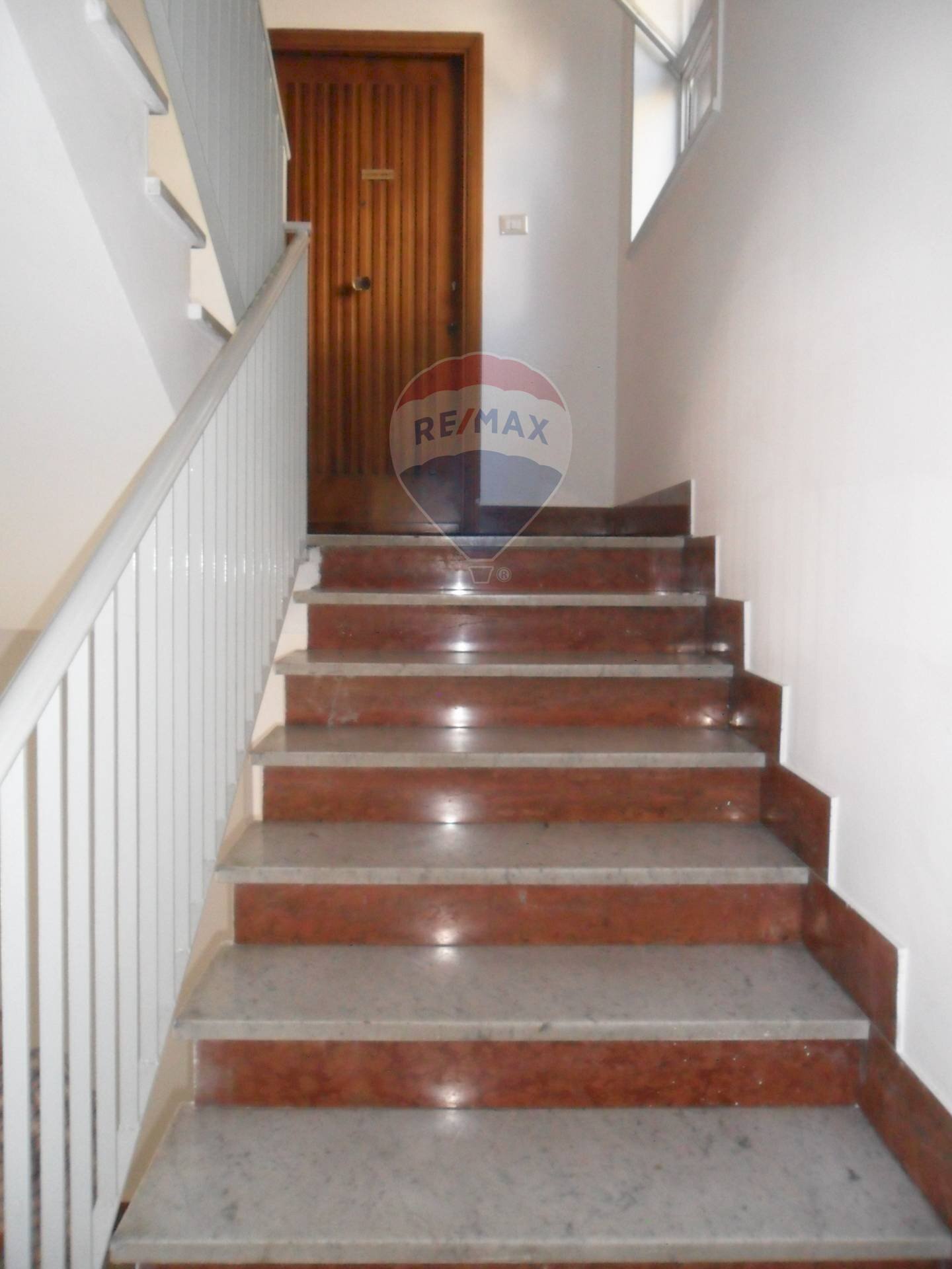 Scale - Appartamento Via Paladini
18, Caltanissetta - foto 3