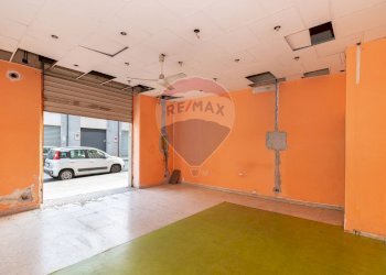 Stanza vuota - Shop Via Francesco Battiato
 
14, Catania - photo 2