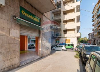 Edificio all\'aperto - Shop Via Francesco Battiato
 
14, Catania - photo 21