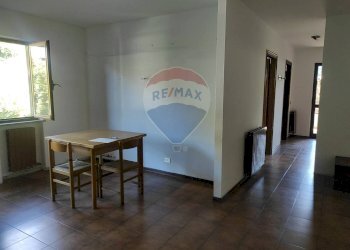 Hall / corridoio - Trilocale Paspardo - foto 4