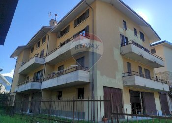 Edificio all\'aperto - Bilocale Paspardo - foto 1