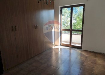 Hall / corridoio - Bilocale Paspardo - foto 7