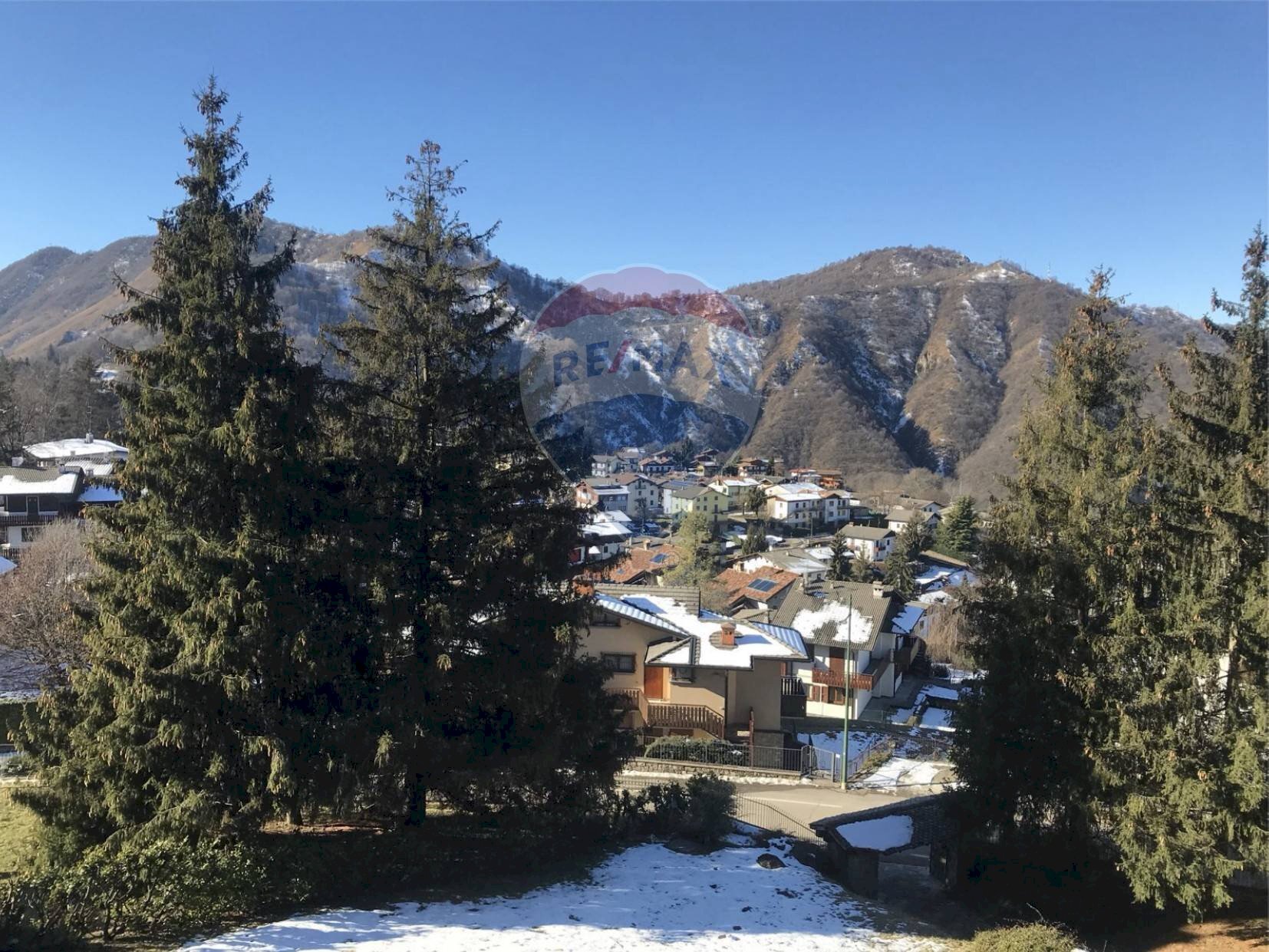 Vista delle montagne - Villa VIALE PASSEGGIO
 
21, Selvino - foto 2