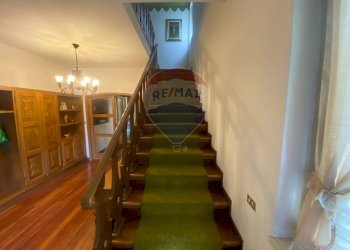 Scale - Villa VIALE PASSEGGIO
 
21, Selvino - photo 17