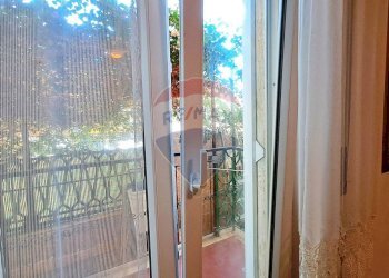 finestre apertura a vasistas - Bilocale Piazza Domitilla, Ladispoli - foto 34