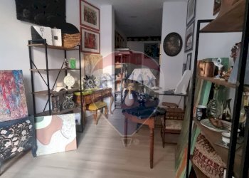 Dispensa di stoccaggio - Shop Via Terrasanta
 
69, Palermo - photo 12