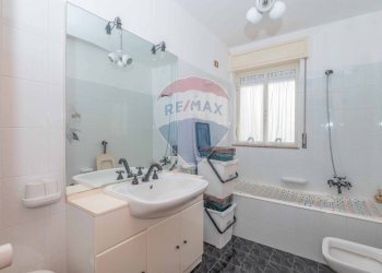 Bagno - Appartamento Via Giovanni Battista Pergolesi
 
13, Pozzallo - foto 26