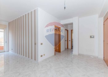 Stanza vuota - Appartamento Via Giovan Battista Pergolesi
 
13, Pozzallo - foto 7