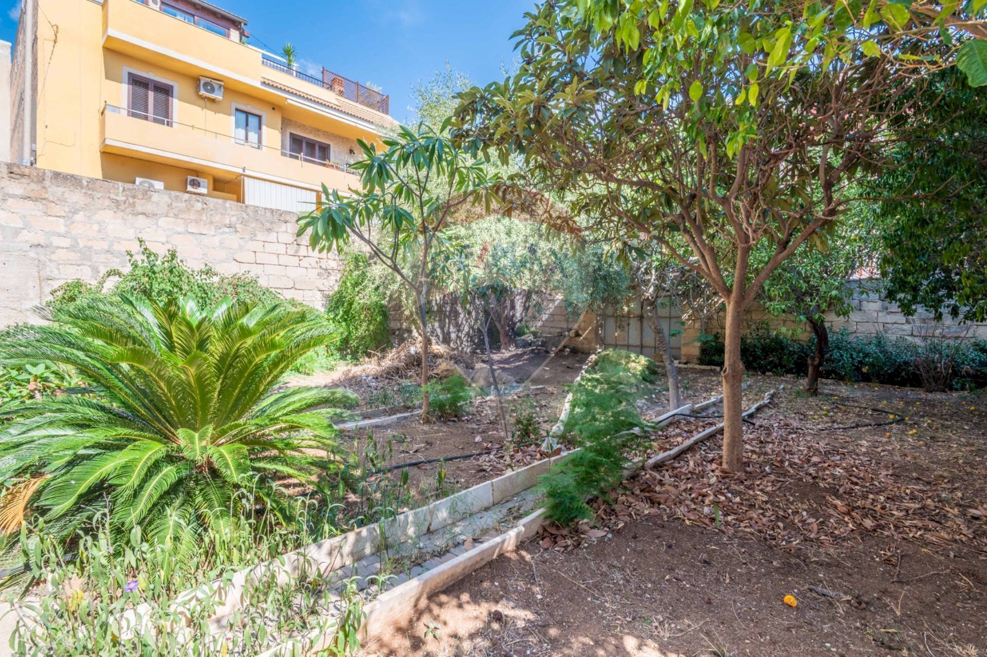 Giardino - Terreno edificabile Via Giovan Battista Pergolesi
 
13, Pozzallo - foto 2