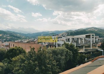 VEDUTA PANORAMICA - Quadrilocale Via Giuseppe Mancini Sbraccia
 
16, Teramo - foto 13