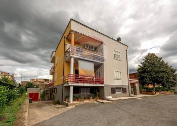 Casa all\'aperto - Casa semi indipendente Via Gaggi
 
10, Roma - foto 2