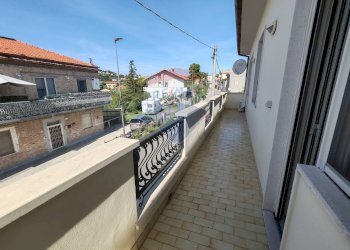 Balcone - Quadrilocale via Colli Innamorati
 
154, Pescara - foto 32