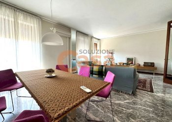 soggiorno - Appartamento Stradone Farnese, Piacenza - foto 2