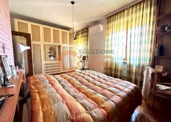 camera - Appartamento Stradone Farnese, Piacenza - foto 9