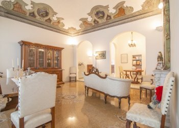 salone - Trilocale PIAZZA BORGO, Piacenza - foto 8