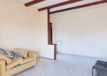 Foto 3 - Quadrilocale VIA CIMITERO
 
10, Mariglianella - foto 3