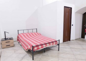 Foto 21 - Locale Commerciale VIA CARLO VERRE
 
21, Casoria - foto 21