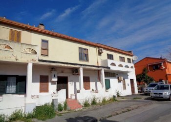 facciata - Appartamento Roux
 
47, Carbonia - foto 1