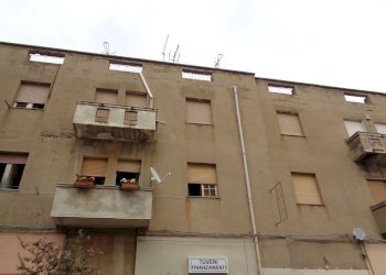 vista - Quadrilocale catania
 
22, Carbonia - foto 1