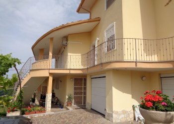 facciata - Villa Costa Medau Becciu
 
5, Carbonia - foto 2