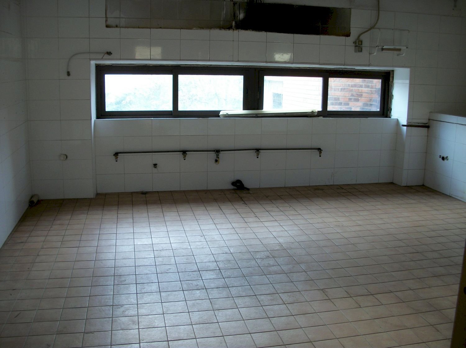 camera - Commercial Premises Nuoro, Carbonia - photo 2