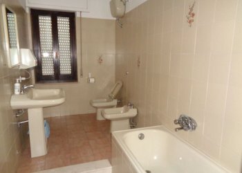 bagno - Quadrilocale liguria
 
39, Carbonia - foto 10