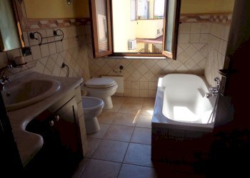 bagno - Appartamento Barumini
 
5, Carbonia - foto 9